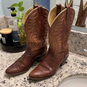 ACME COWGIRL BOOTS